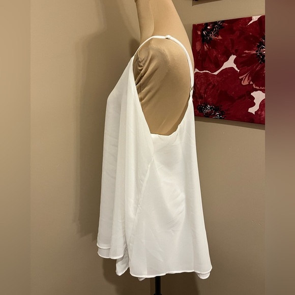 Torrid Sophie Chiffon White Swing Camisole, size 2X - Picture 3 of 7